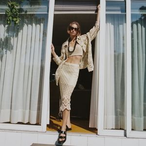 Zara NWT CROCHET STRAIGHT SKIRT. Size XS